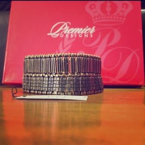 Premier Designs “Comfy Cozy” bracelet
